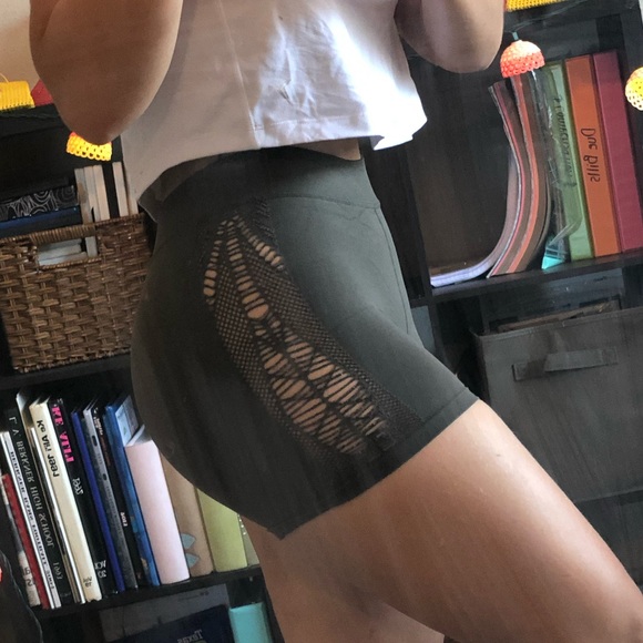 Workout shorts! - Picture 4 of 7